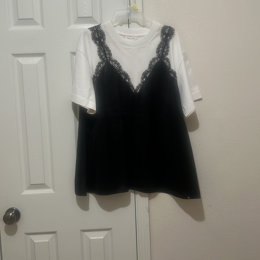 Alexander McQueen Black & White Hybrid Cami T-Shirt
(Lace/ satin Detail)
